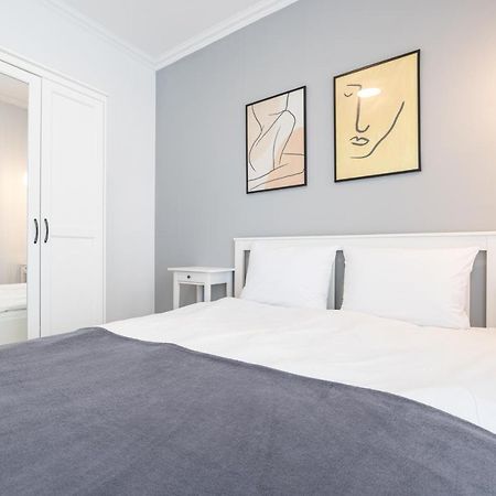 Brioni Flat Appartement Oradea Buitenkant foto