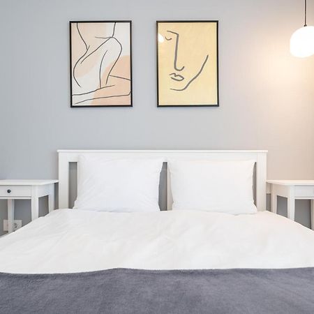 Brioni Flat Appartement Oradea Buitenkant foto