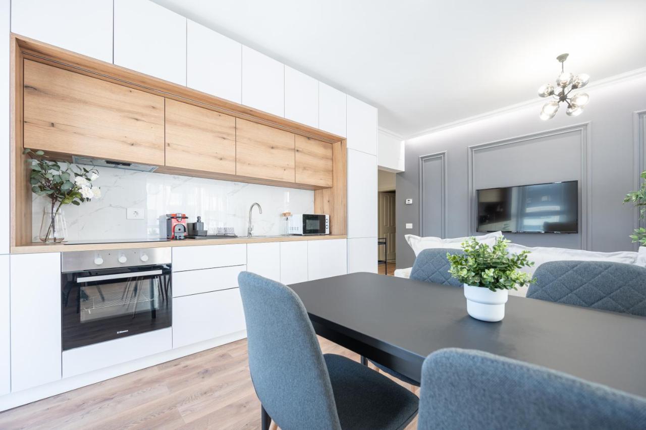 Brioni Flat Appartement Oradea Buitenkant foto